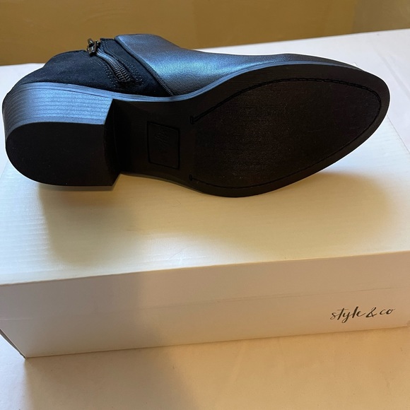 Style & Co Woman’s ankle booties. Size 8M - Picture 6 of 7